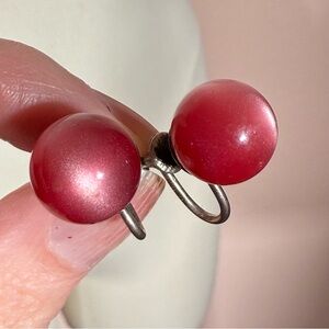 Vintage Sterling silver Magenta pink Glass moonglow screw back earrings 1940 50'